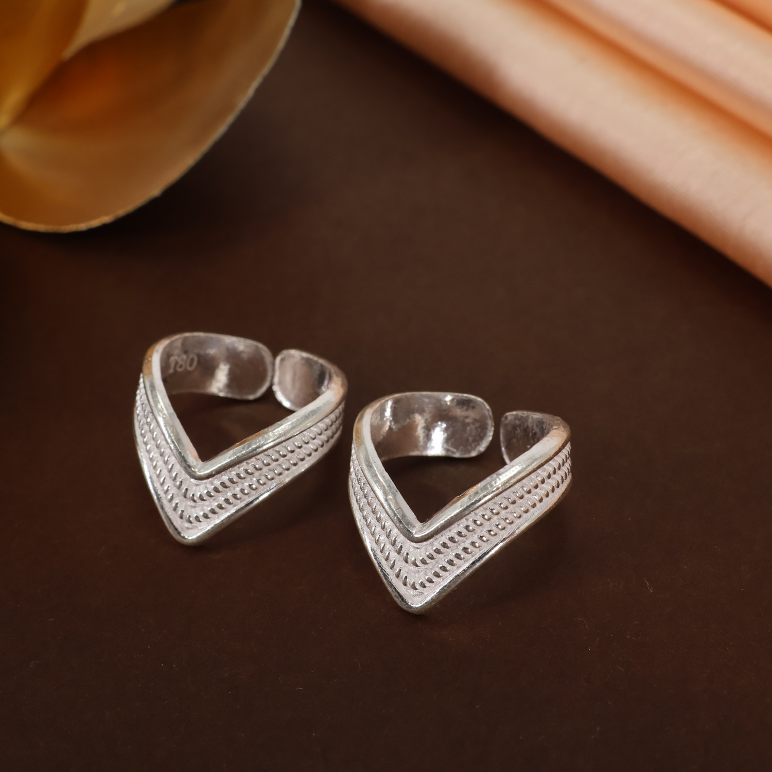 Silver Jodvi