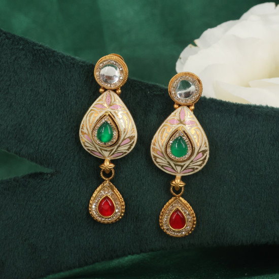 Earring 