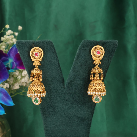 Earring 