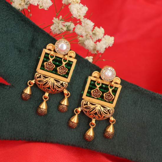 Earring 