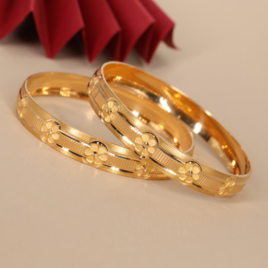  Bangles