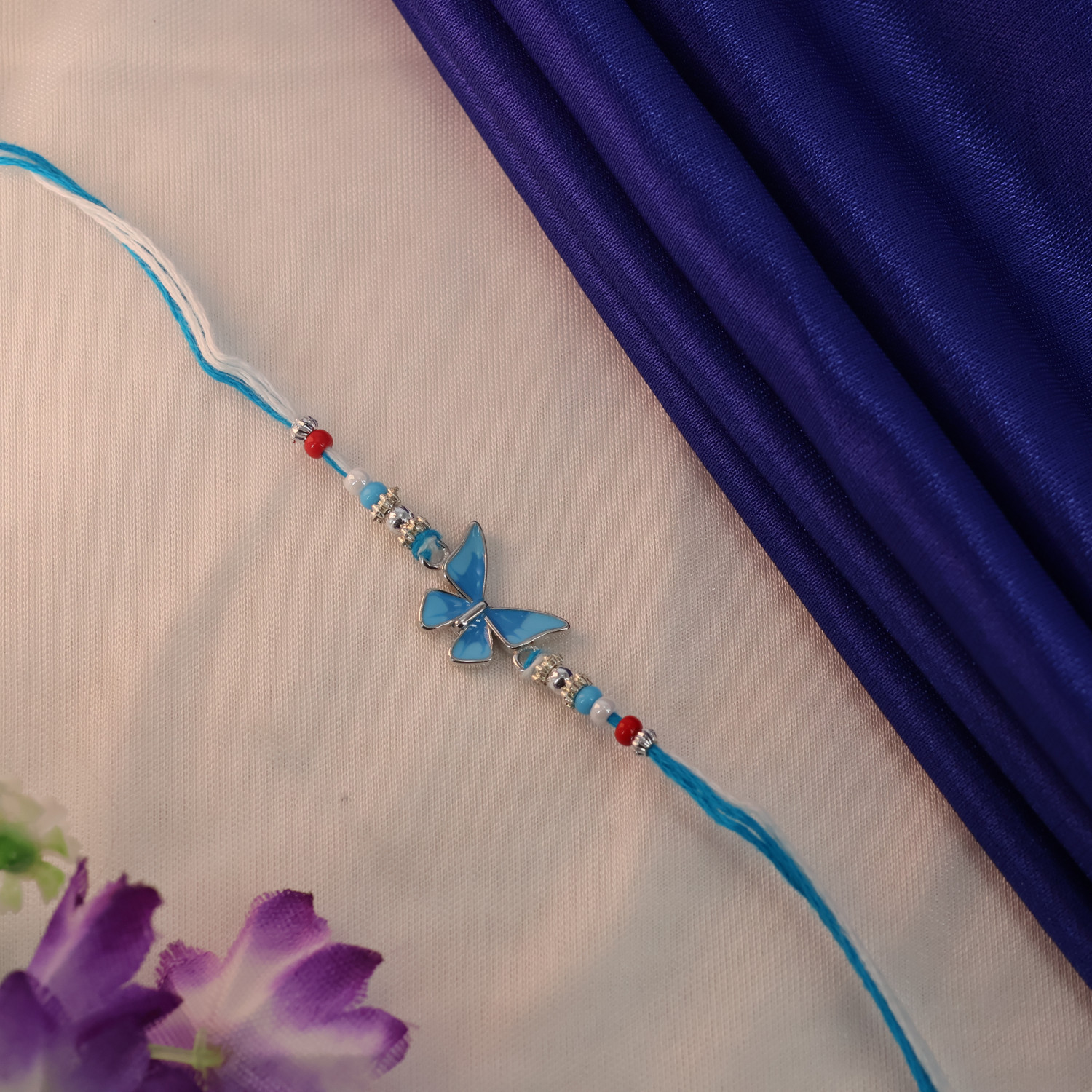  A Rakhi 