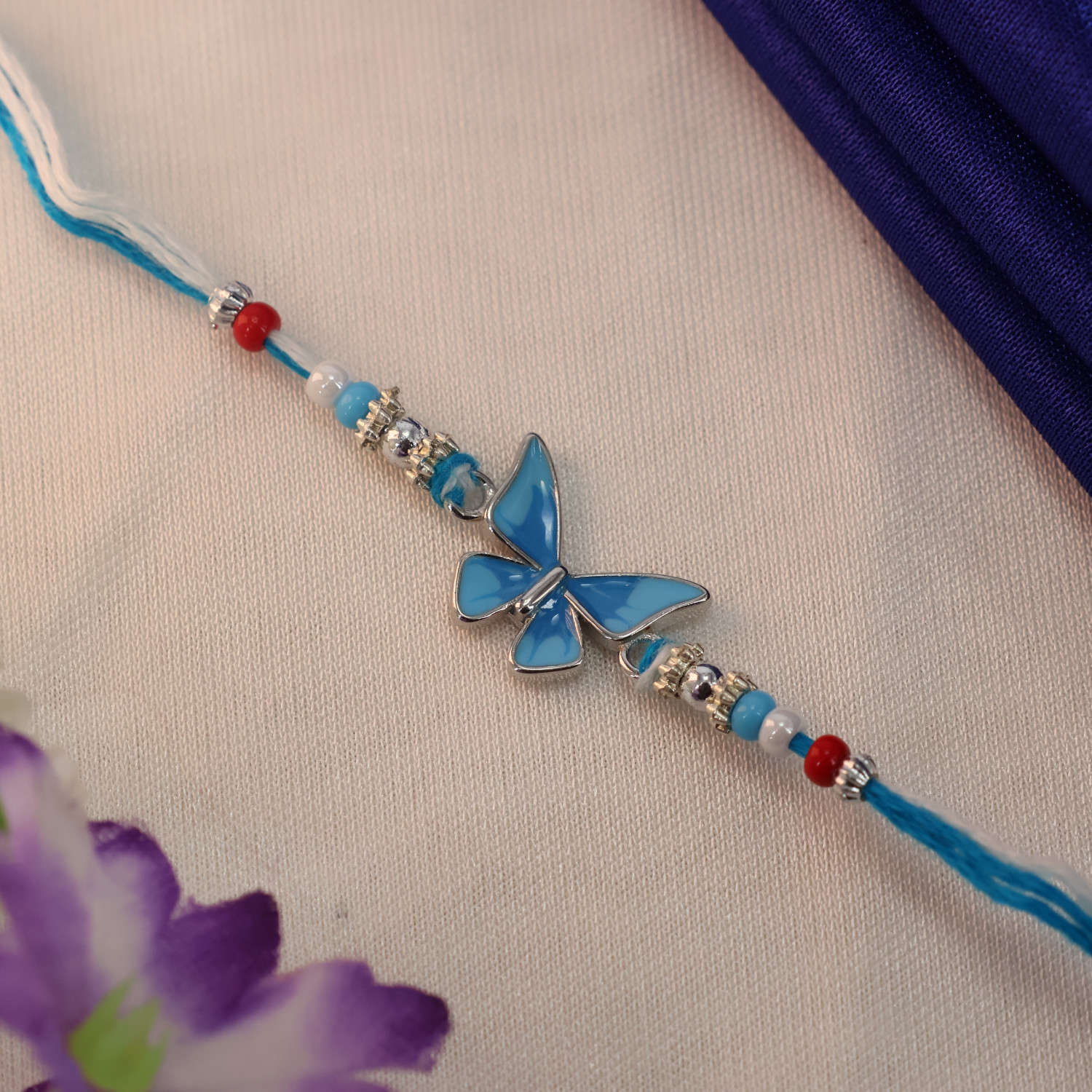  A Rakhi 