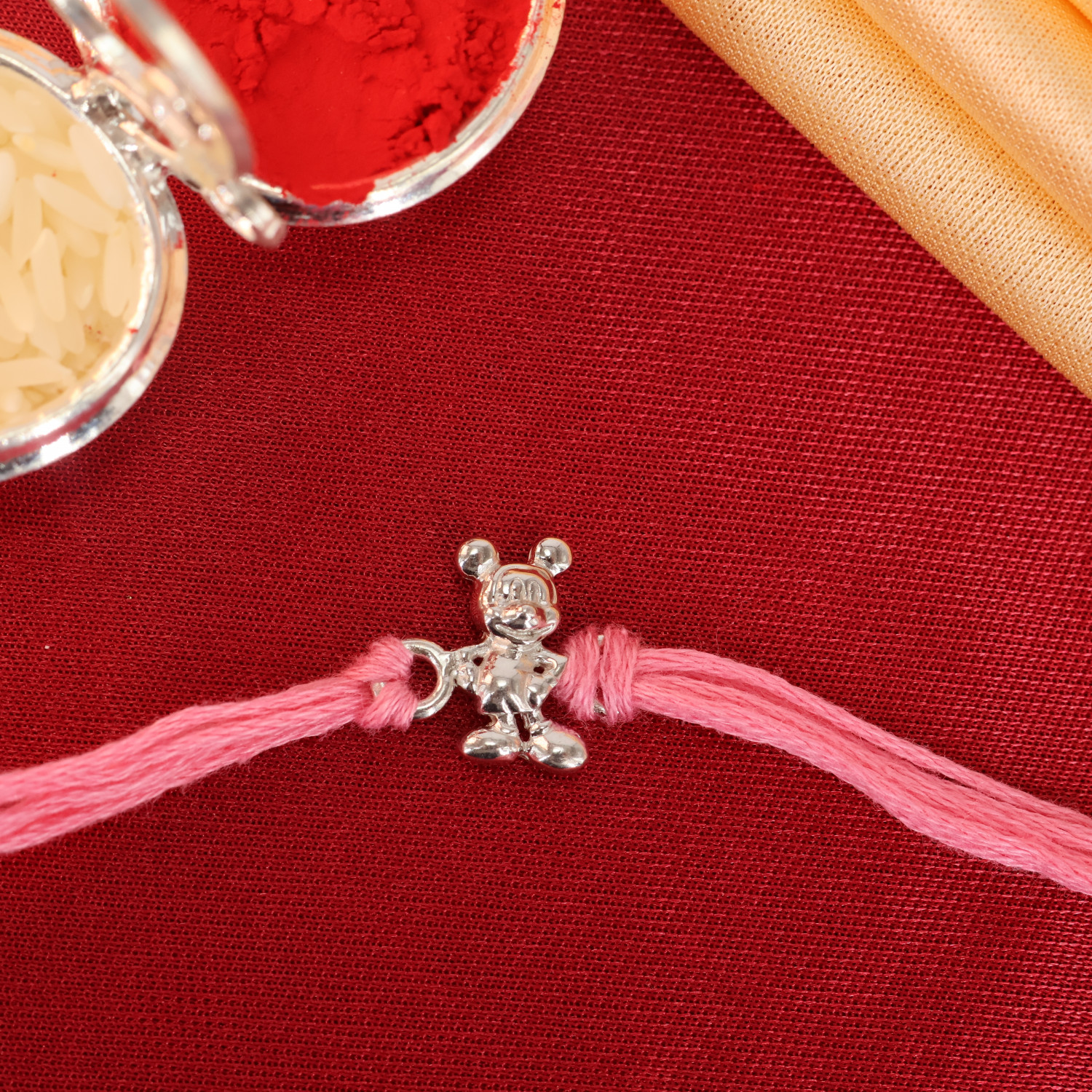 A Rakhi 