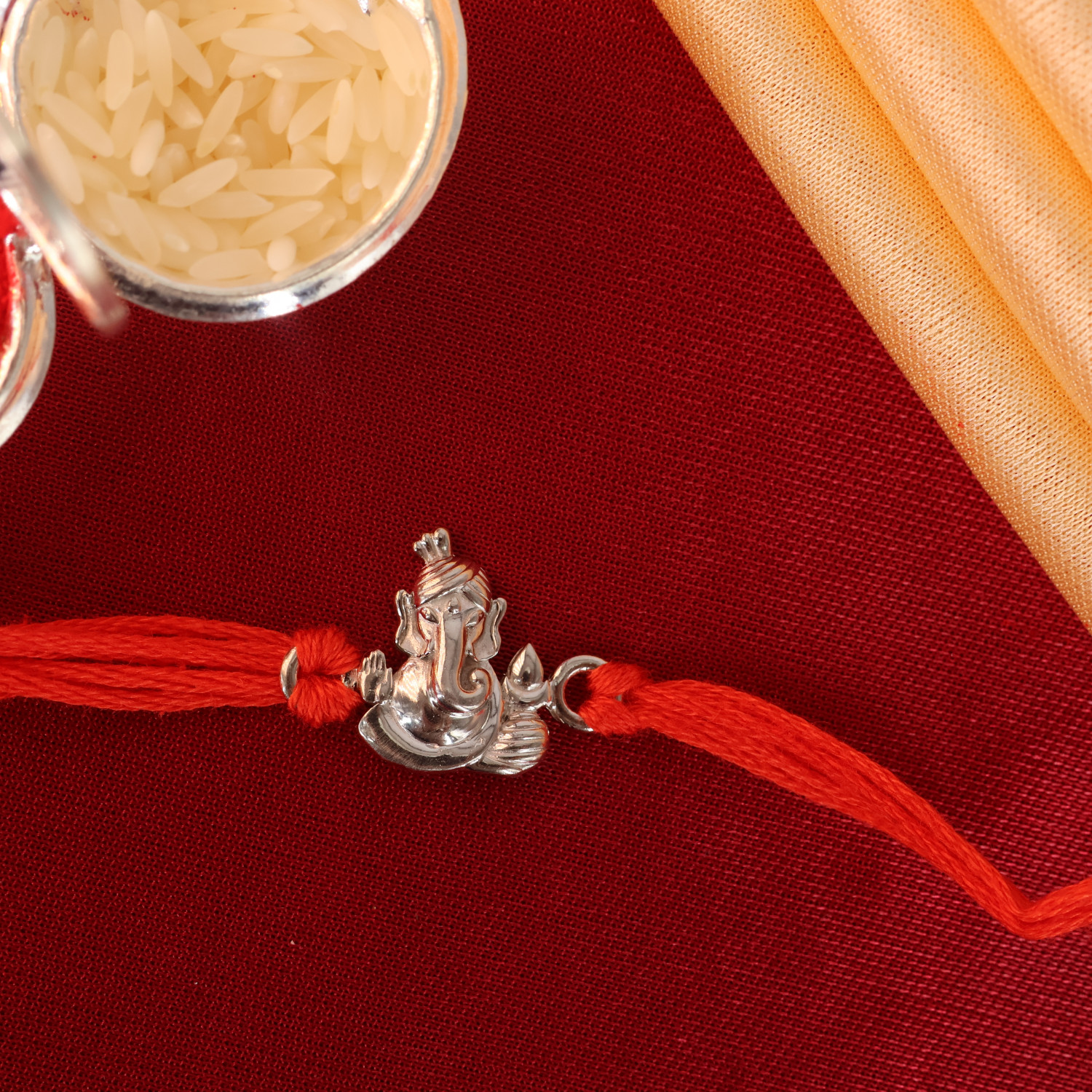  A Rakhi 