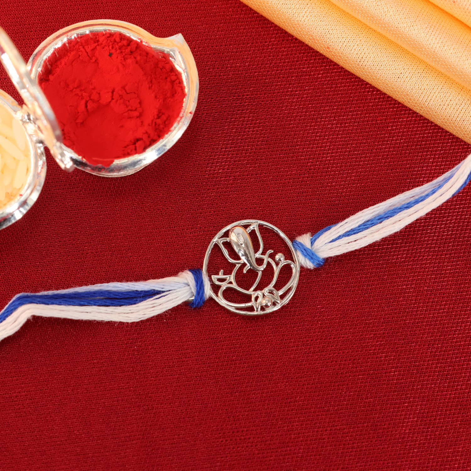  A Rakhi 