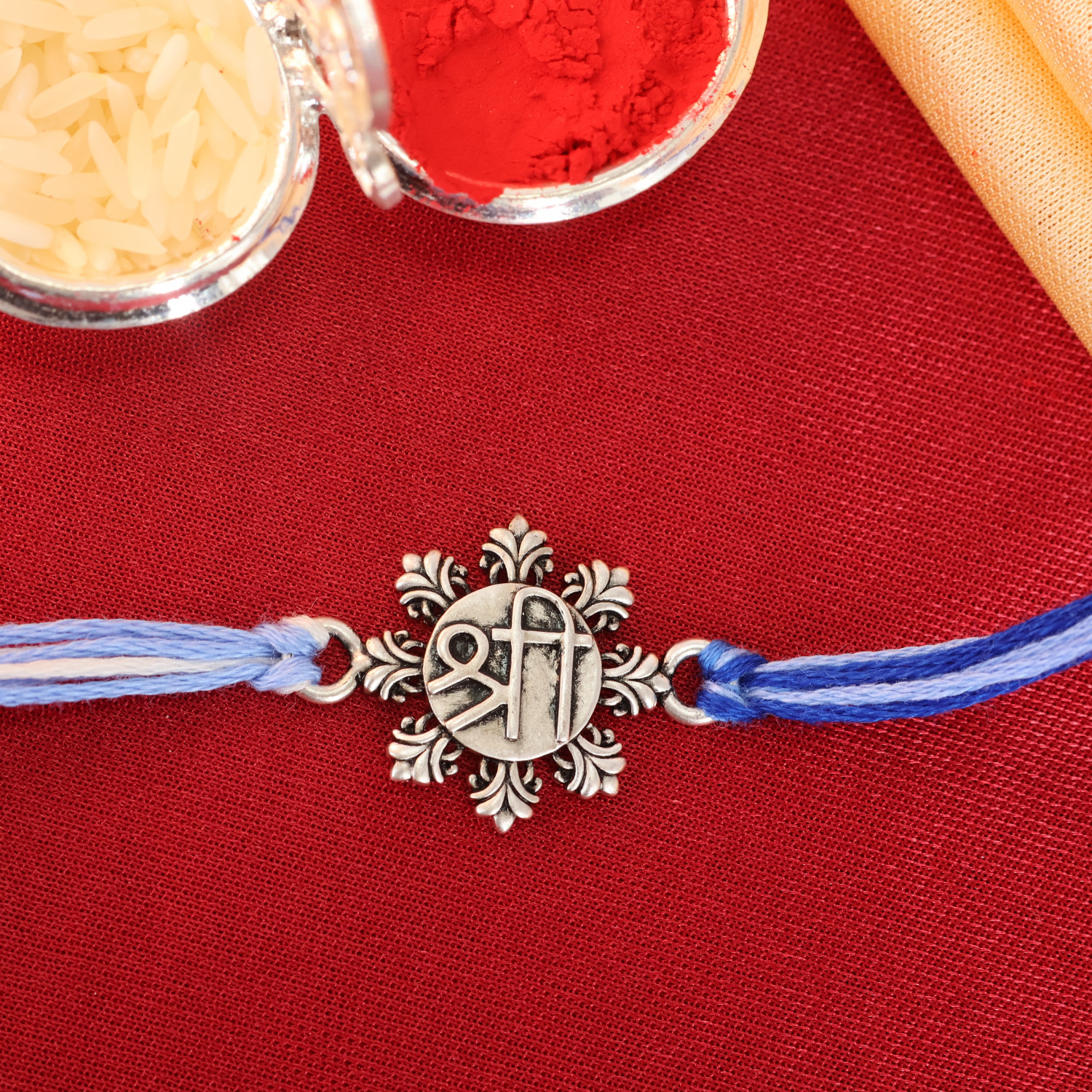  A Rakhi 