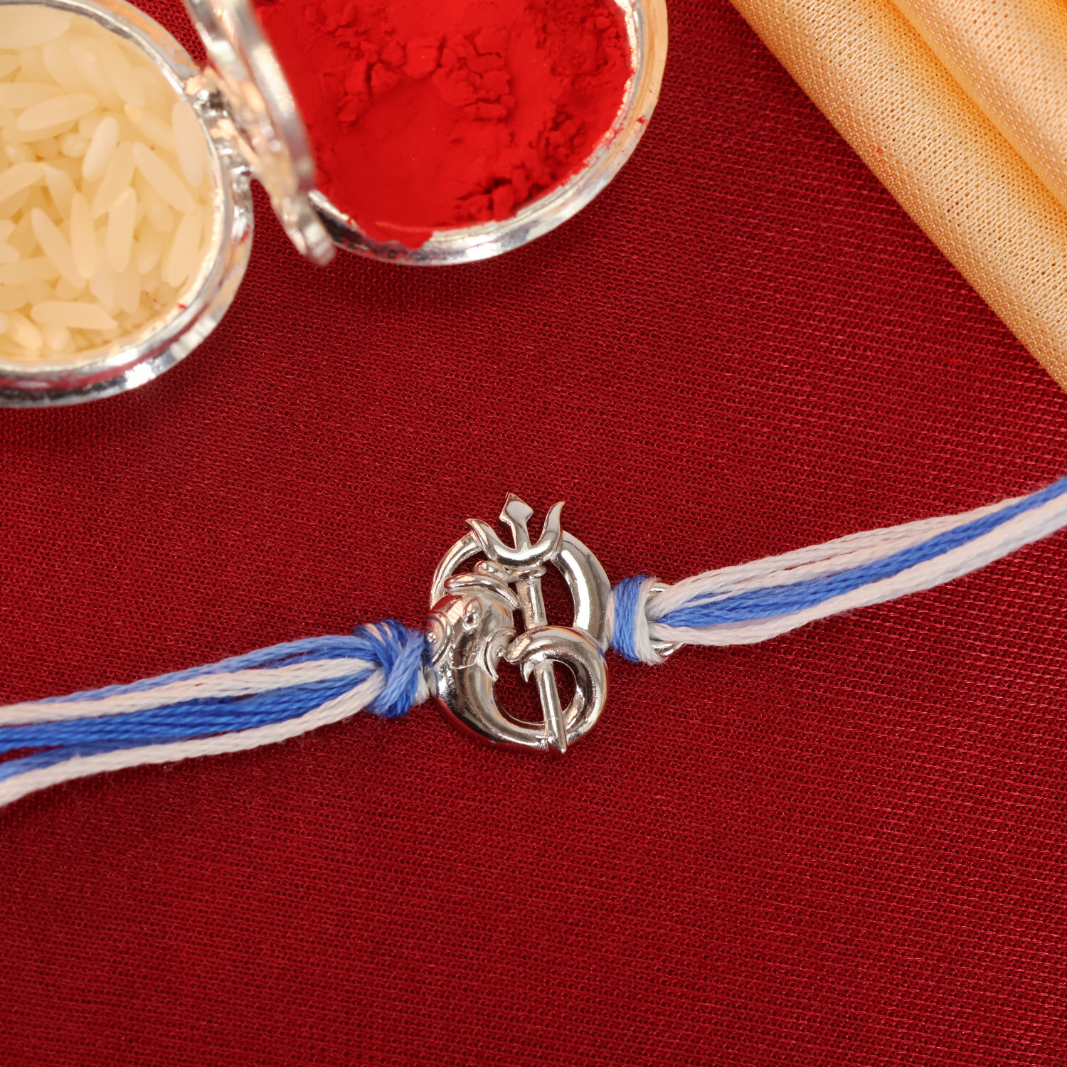  A Rakhi 