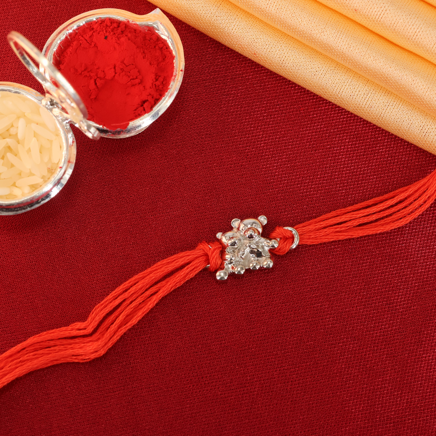  A Rakhi 