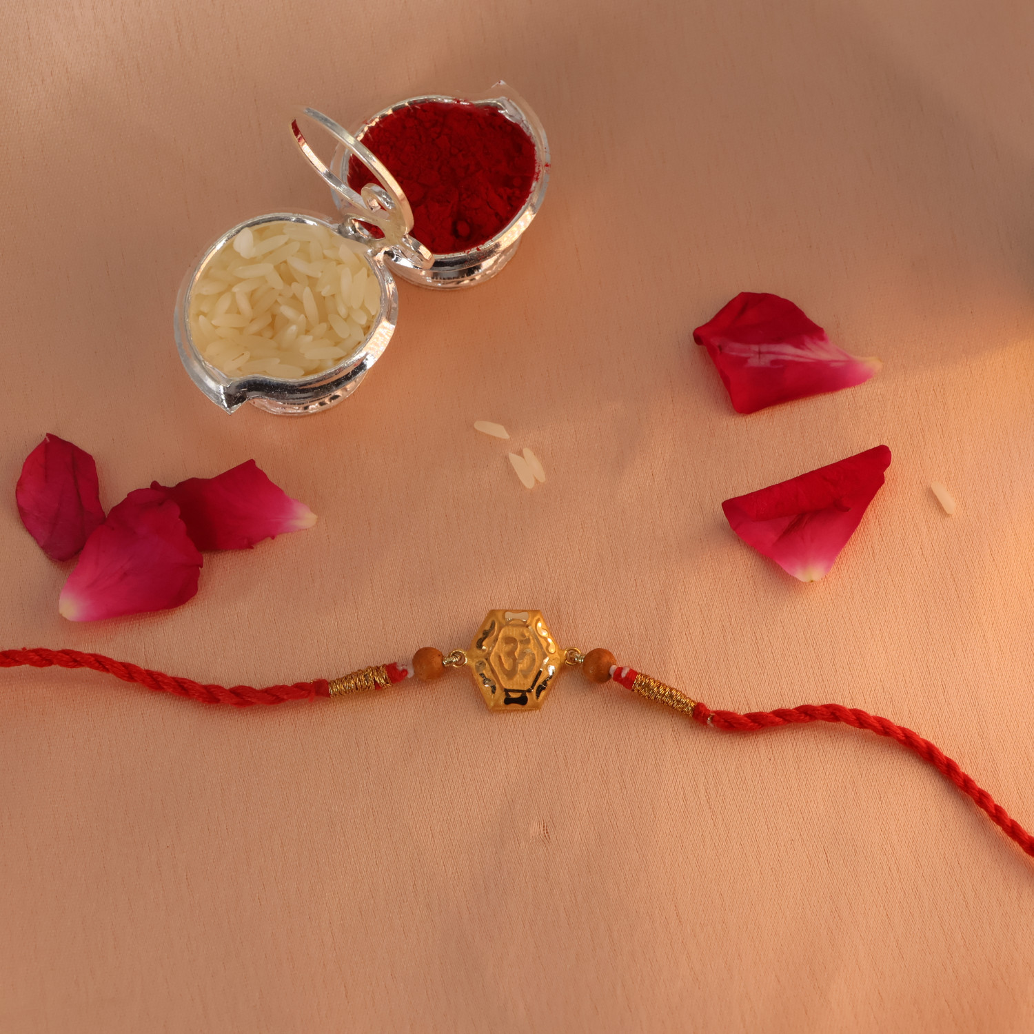 A Rakhi 